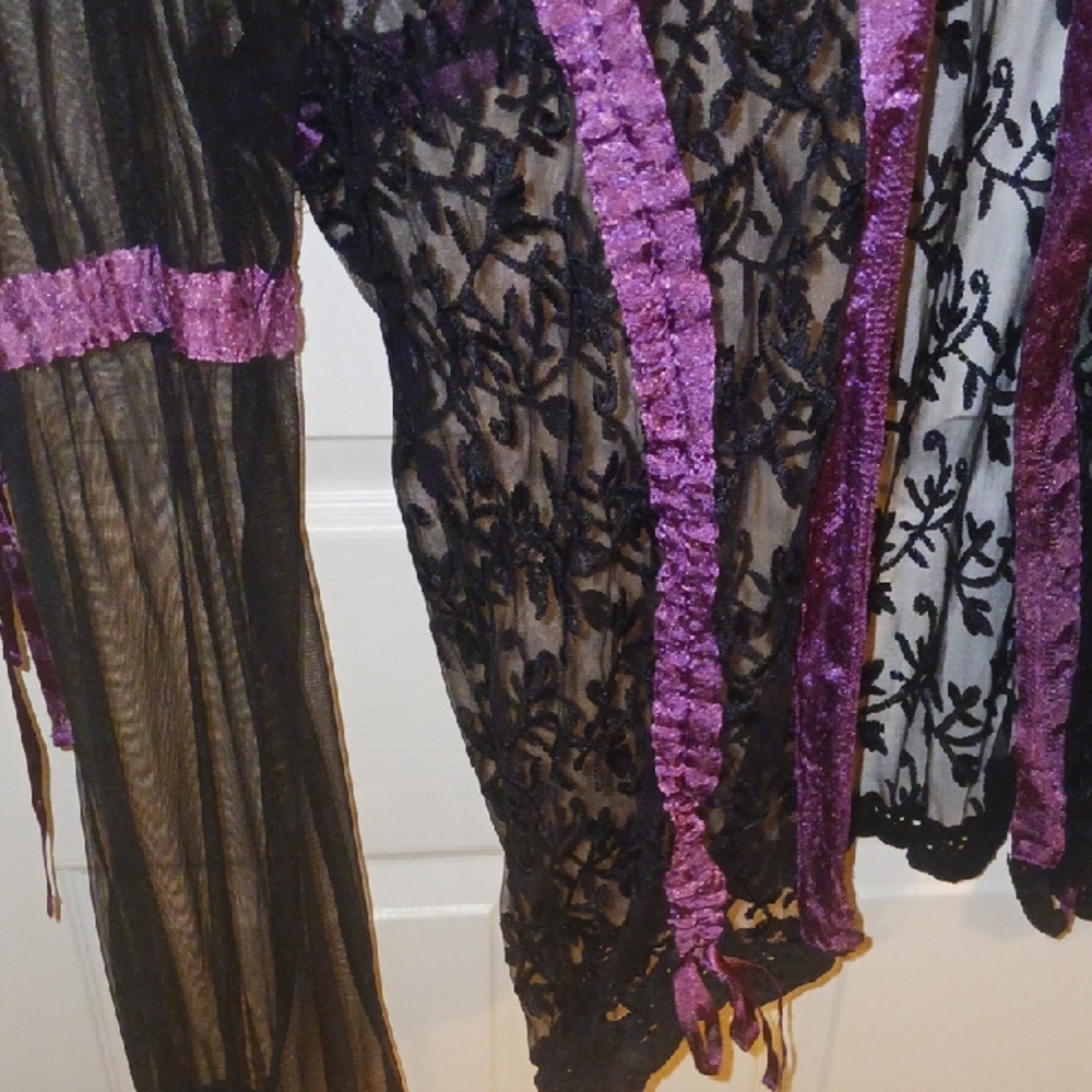 Black and Purple Sheer Lace Top - Picture 4 of 7